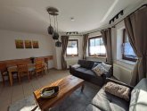 Dieses Foto zeigt das Wohnzimmer der Ferienwohnung Jonas
