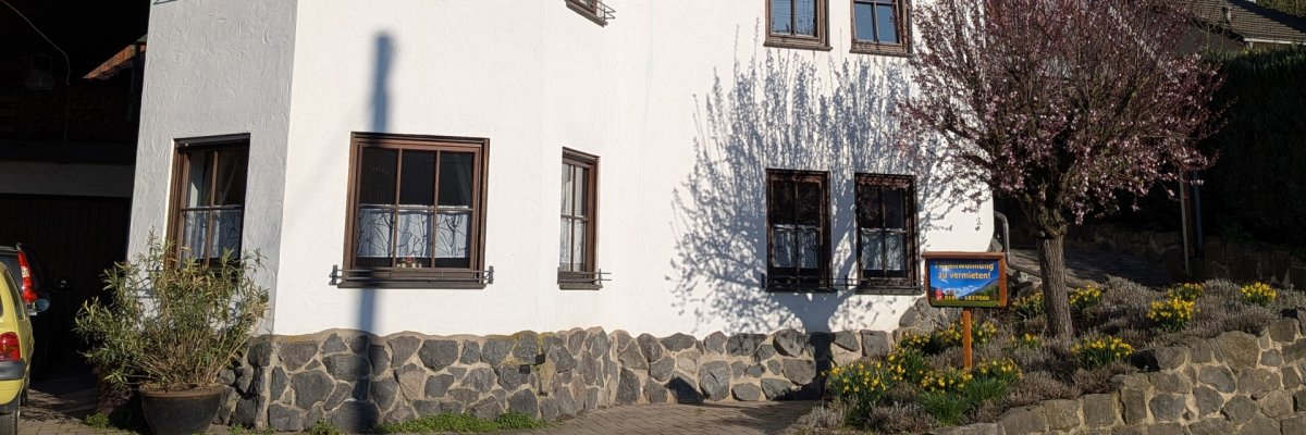 dieses Foto zeigt die Außenansicht des Hauses der Ferienwohnung Jonas