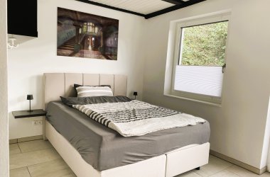 Dieses Bild zeigt eines der Schlafzimmer der Ferienwohnung Natur genießen