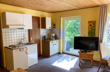 Beispielküche Gästehaus Haus am Zeiberberg Dieses Foto zeigt eine Beispielküche in einem Zimmer des Gästehauses Haus am Zeiberberg