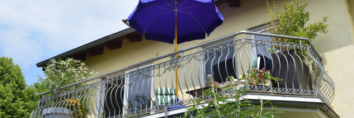 Dieses Foto zeigt den Balkon des Superior Apartments Ferienwohnung Ahrtalblick