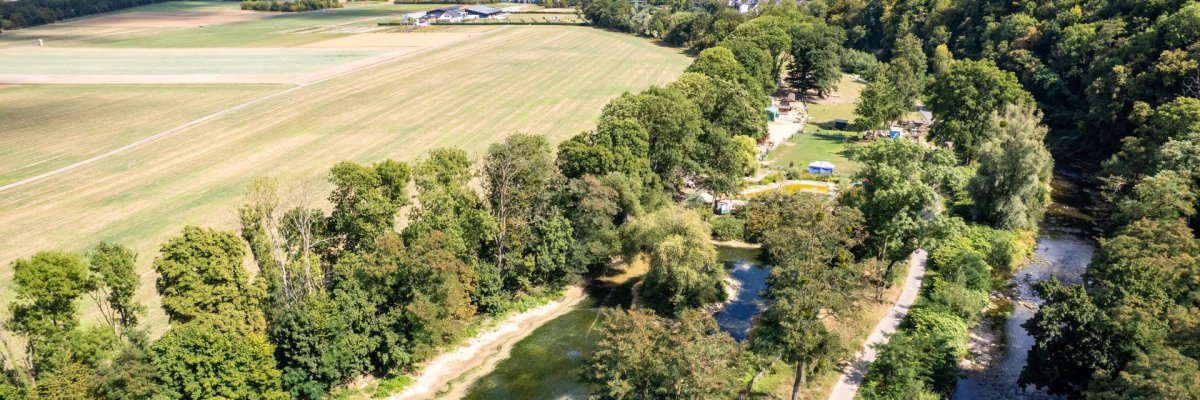 Die FAH verlief durch die Bodendorfer Felder Dieses Bild zeigt eine Luftaufnahme der Bad Bodendorfer Felder, wo die FAH entlanglief