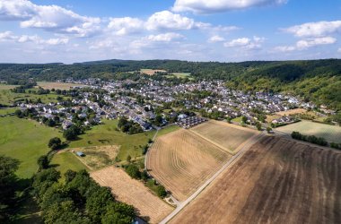 Dieses Bild zeigt eine Drohnenaufnahme von Bad Bodendorf