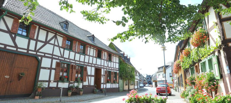 Dieses Foto zeigt Fachwerkhäuser in Bad Bodendorf