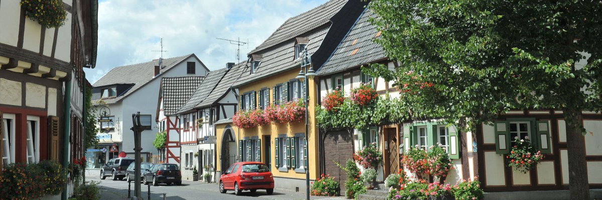 Dieses Foto zeigt Fachwerkhäuser in Bad Bodendorf