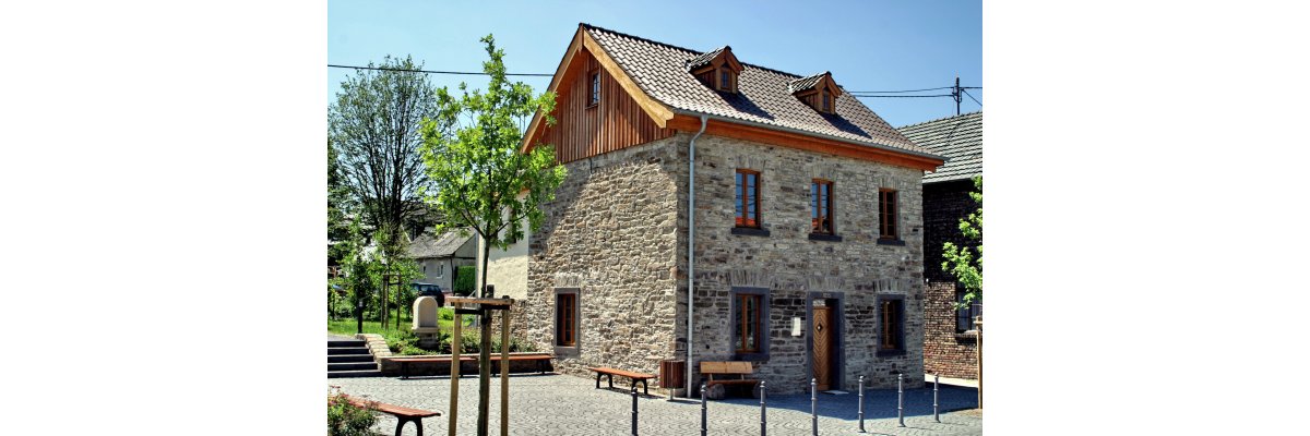 Dieses Foto zeigt das alte Backeshaus in Westum