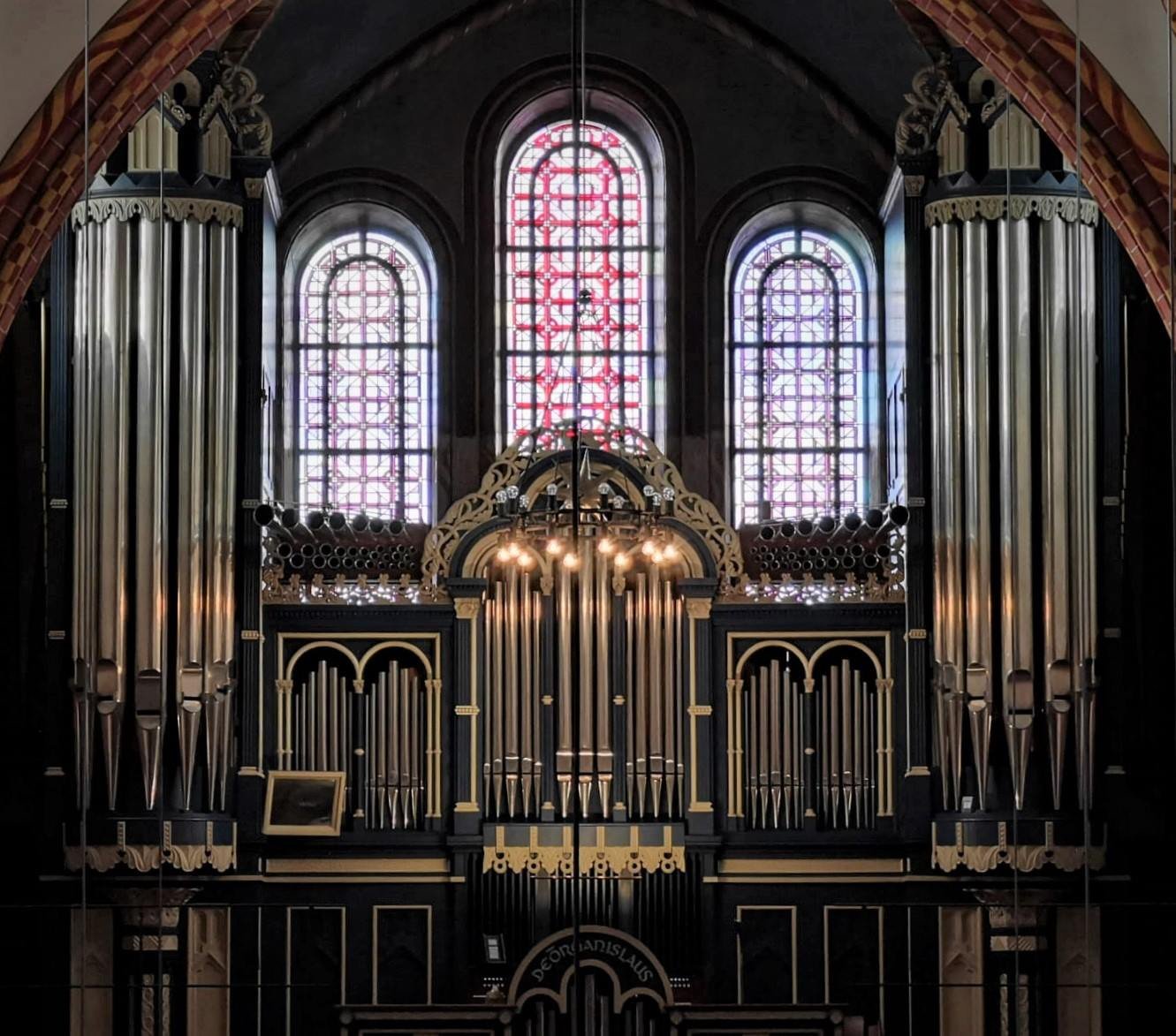Orgel in der Pfarrkirche St. Peter Dieses Foto zeigt die Orgel in der Pfarrkirche St. Peter