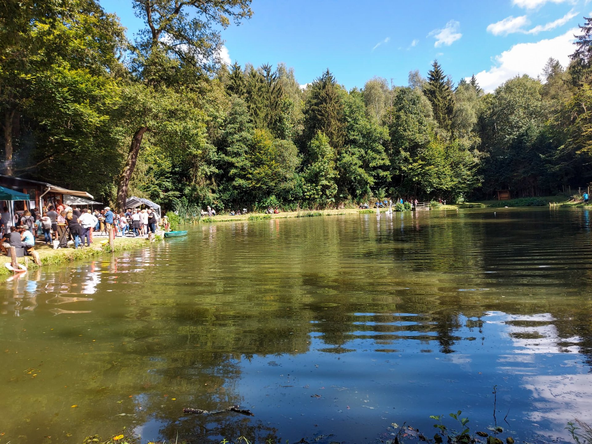 Dieses Foto zeigt den LöWe-See